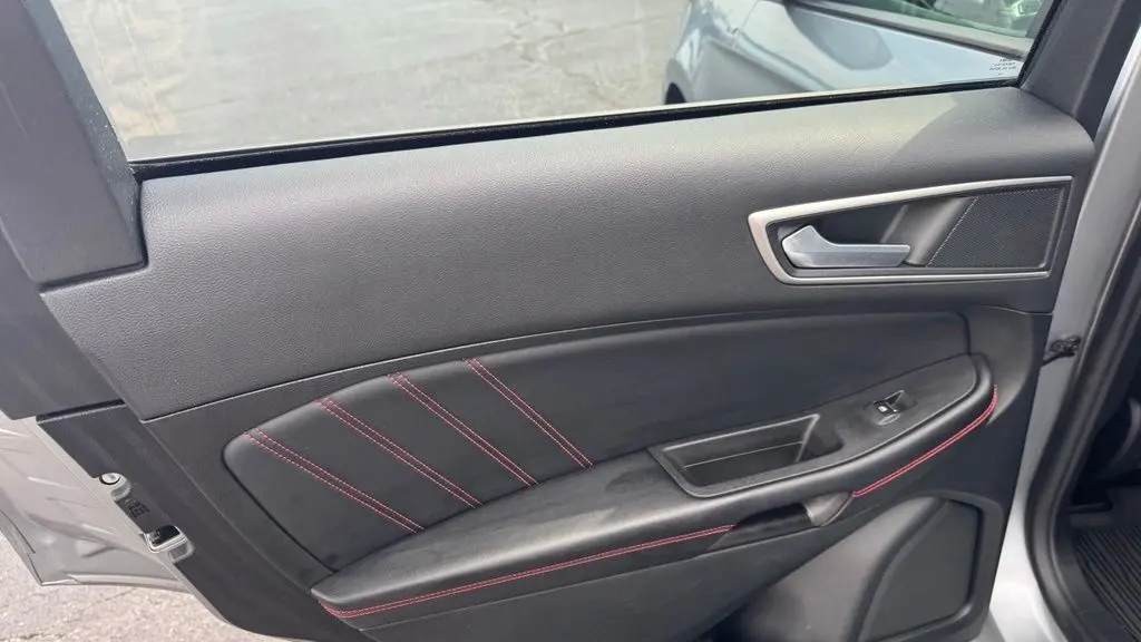 2022 Ford Edge ST-Line
