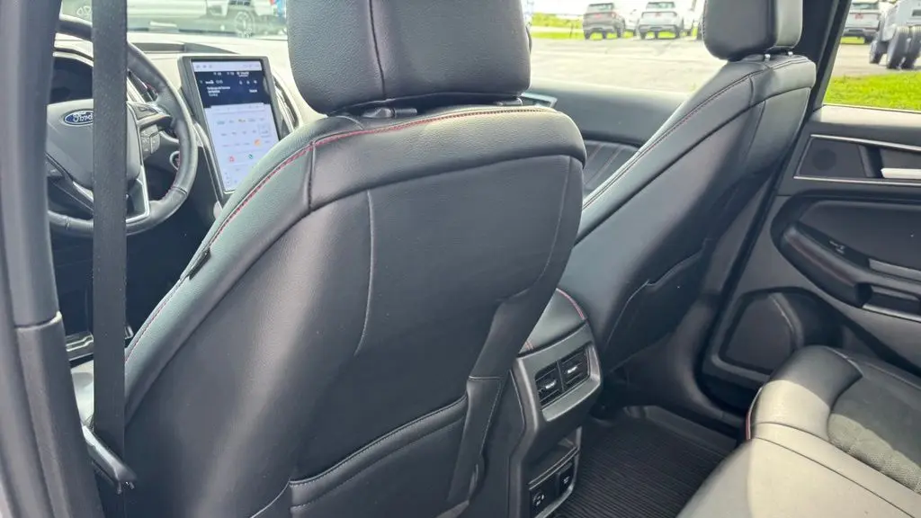 2022 Ford Edge ST-Line