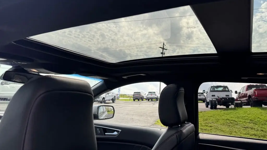 2022 Ford Edge ST-Line