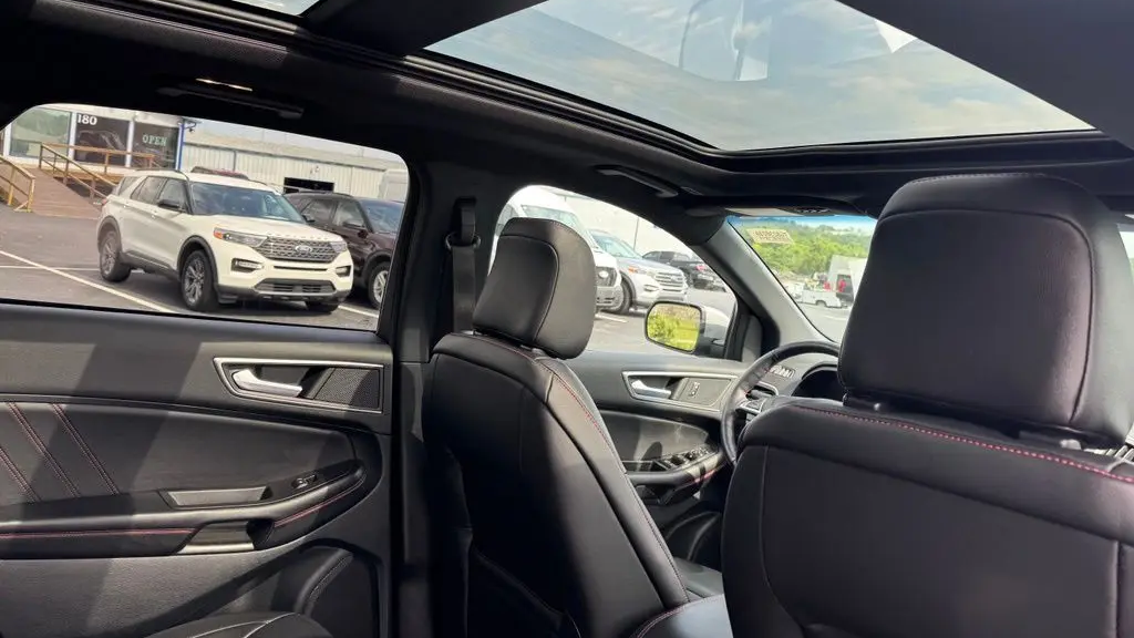 2022 Ford Edge ST-Line