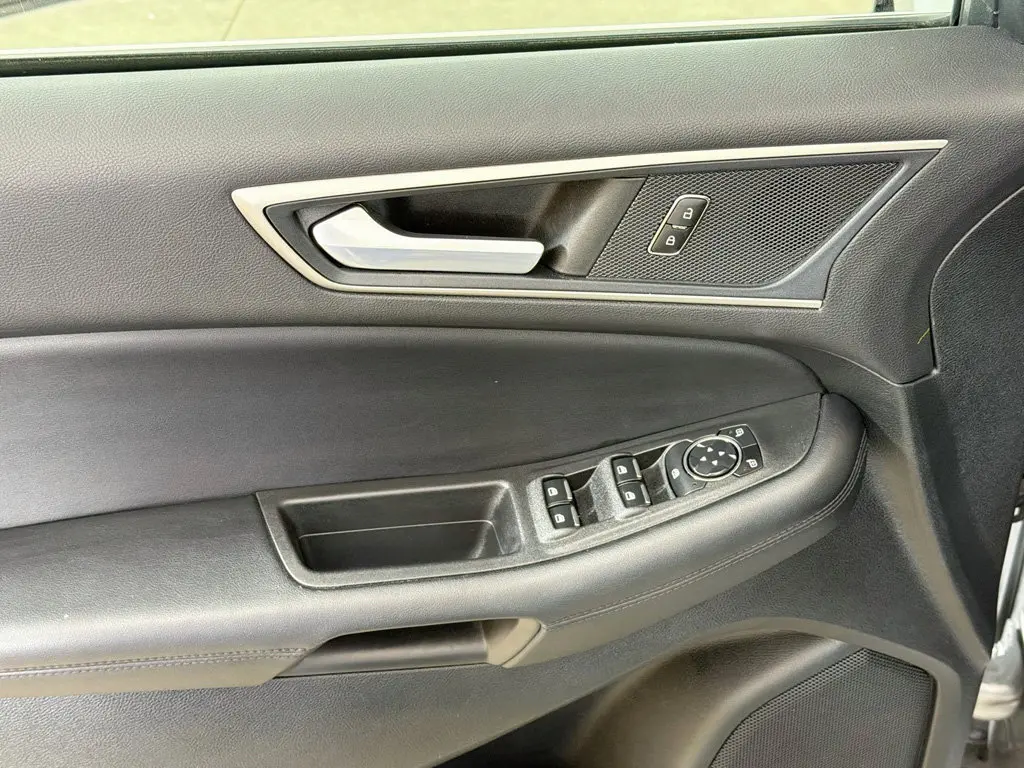 2023 Ford Edge - $21,999