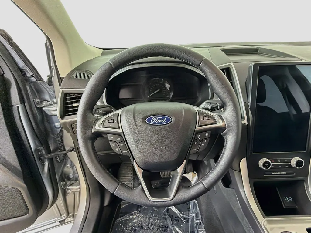 2023 Ford Edge - $21,999