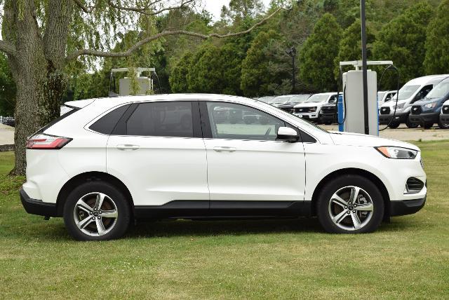 2023 Ford Edge - $29,990
