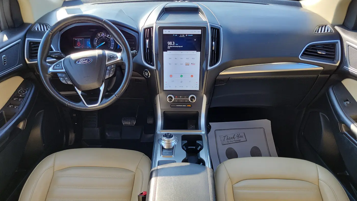 2022 Ford Edge SEL