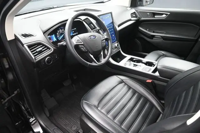 2023 Ford Edge - $26,895