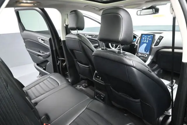 2023 Ford Edge - $26,895