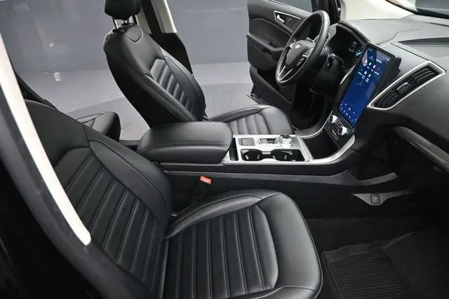 2023 Ford Edge - $26,895