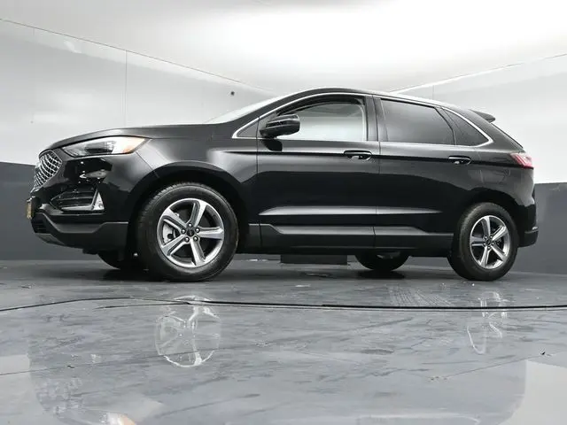 2023 Ford Edge - $26,895