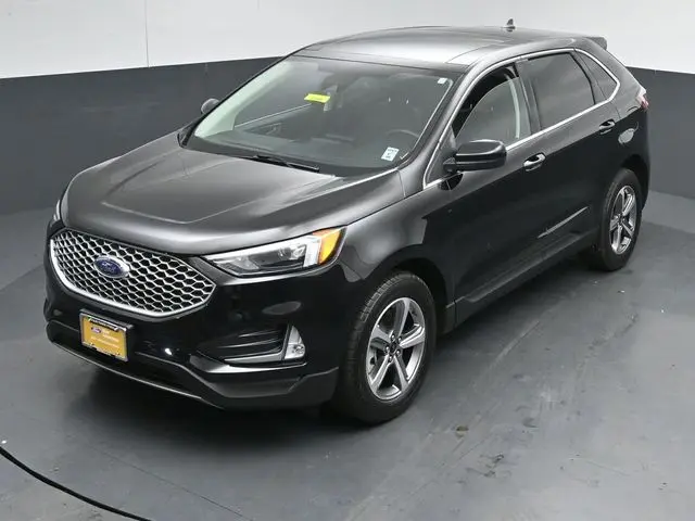 2023 Ford Edge - $26,895