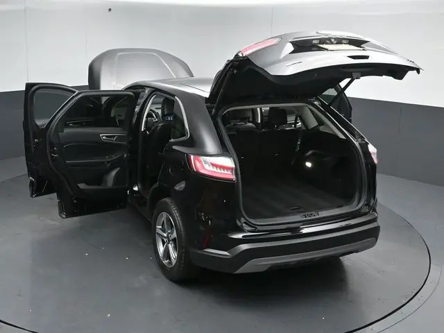 2023 Ford Edge - $26,895