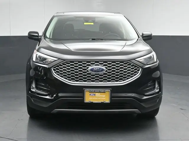 2023 Ford Edge - $26,895