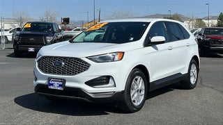 2023 Ford Edge with Star White Metallic Tri-Coat Exterior