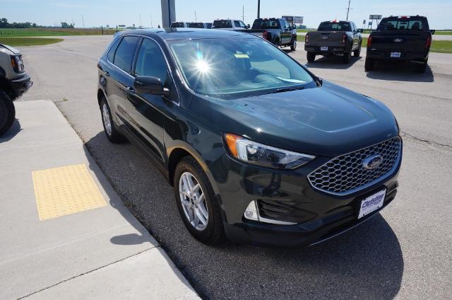 2023 Ford Edge - $27,499