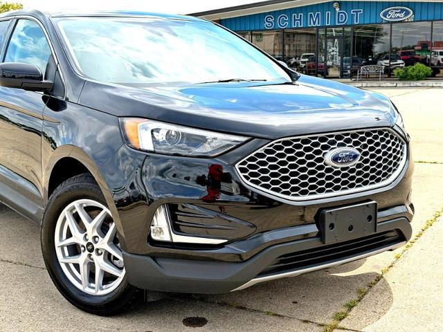 2024 Ford Edge SEL — photo 1 of 6
