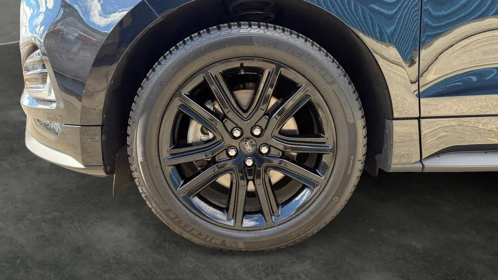 2020 Ford Edge ST Line