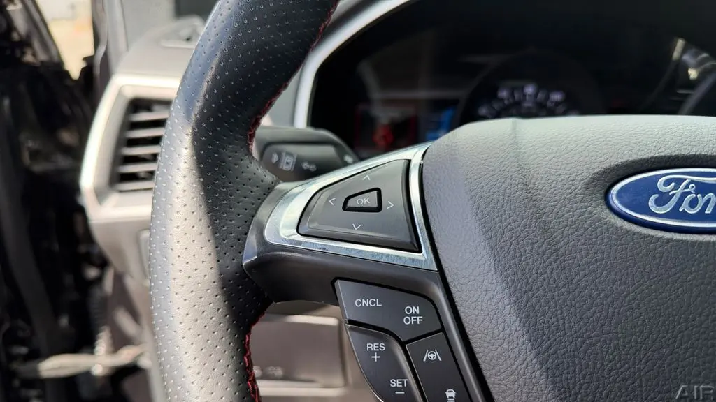 2020 Ford Edge ST Line
