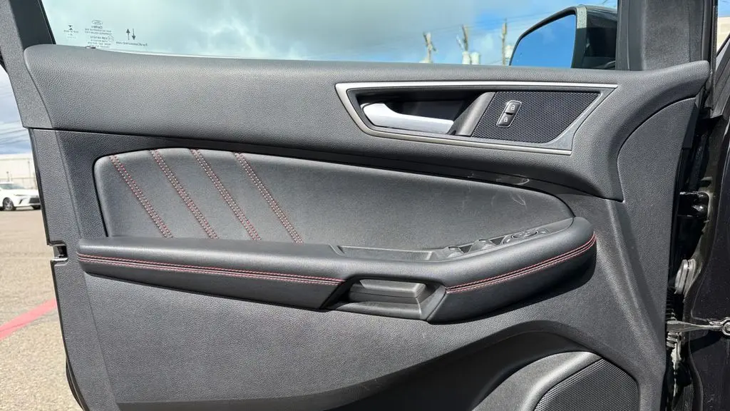 2020 Ford Edge ST Line