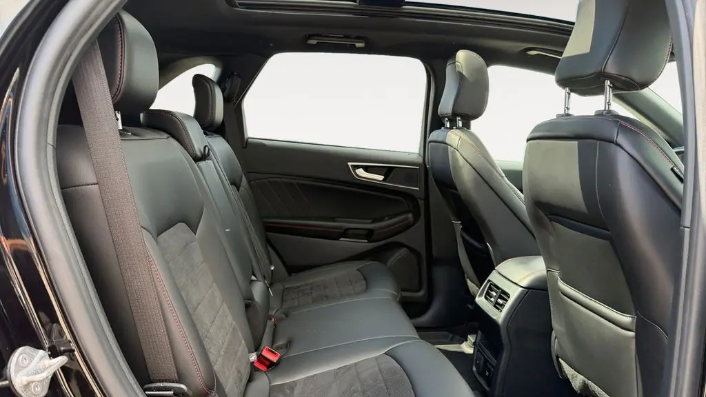 2020 Ford Edge ST Line