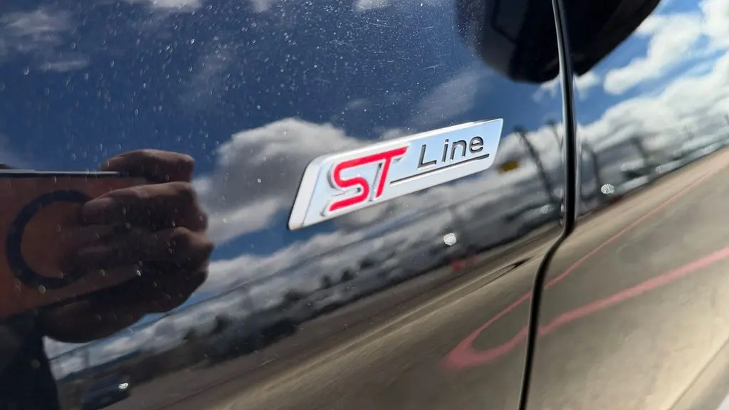 2020 Ford Edge ST Line