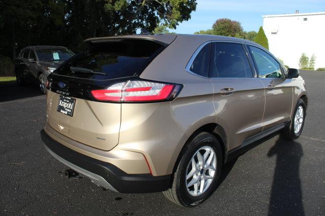 2021 Ford Edge - $23,255