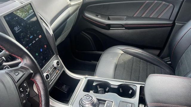 2022 Ford Edge ST-Line