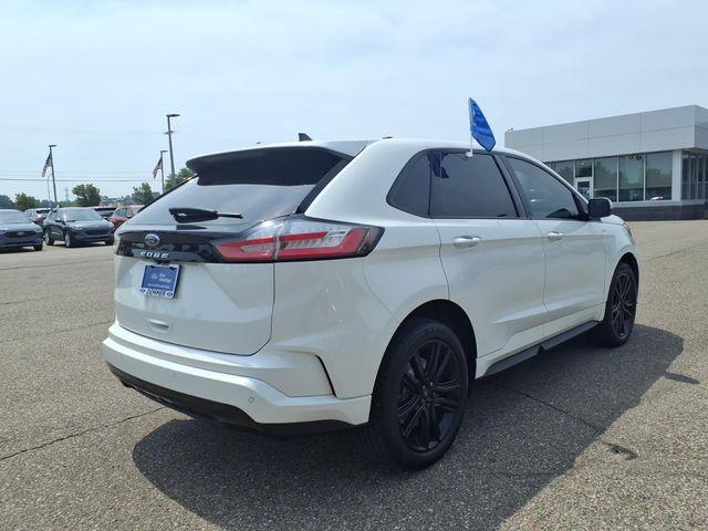 2022 Ford Edge - $19,350