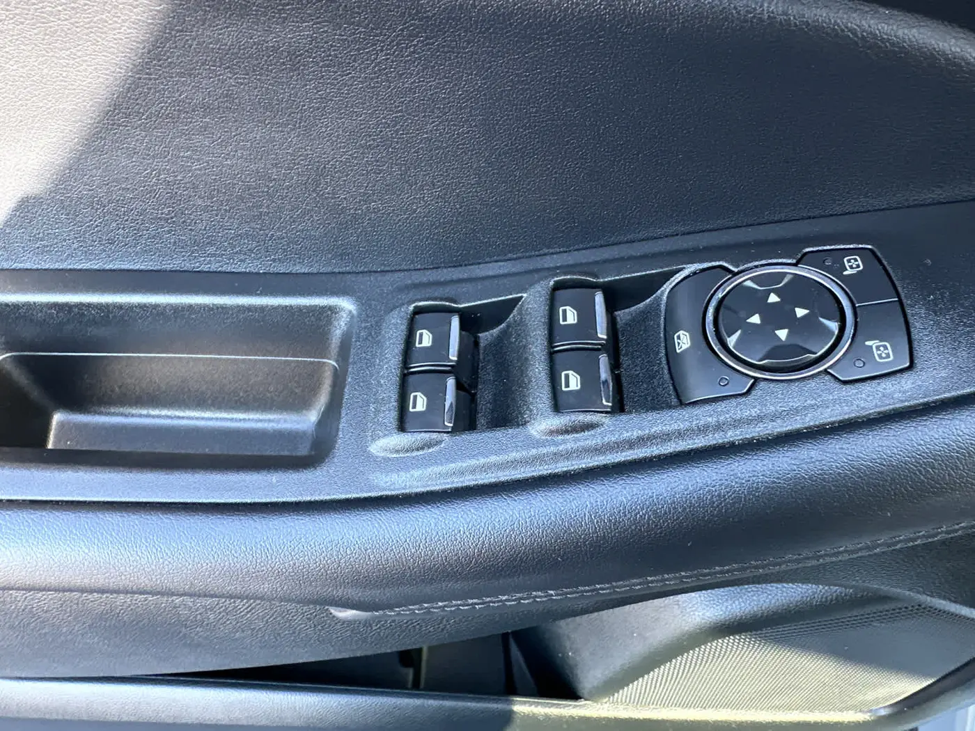 2022 Ford Edge - $24,578