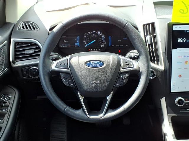 2023 Ford Edge - $25,986