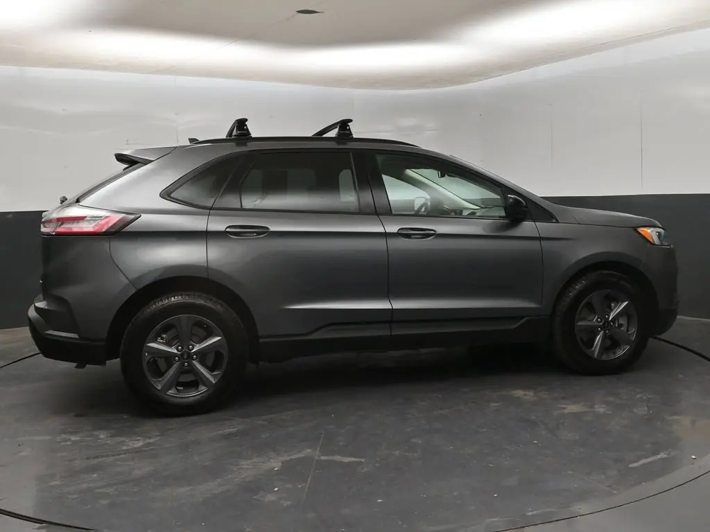 2024 Ford Edge - $23,498