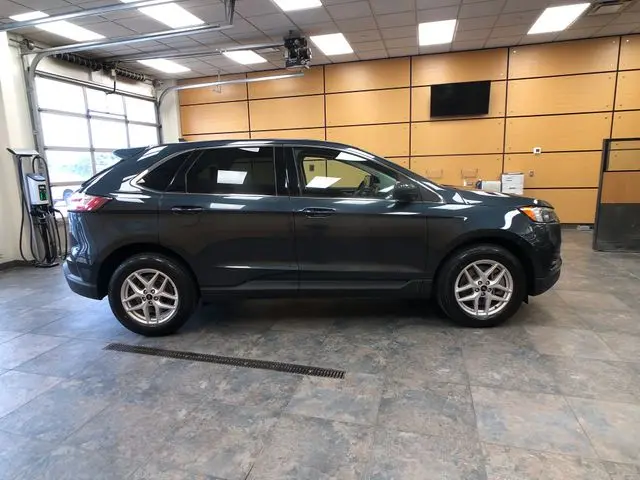 2024 Ford Edge - $25,897