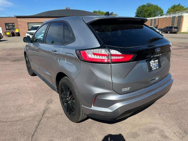 2024 Ford Edge - $37,900