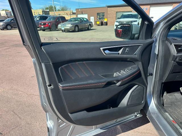 2024 Ford Edge - $37,900