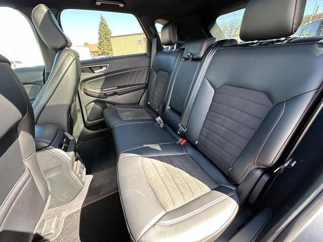 2024 Ford Edge - $37,900