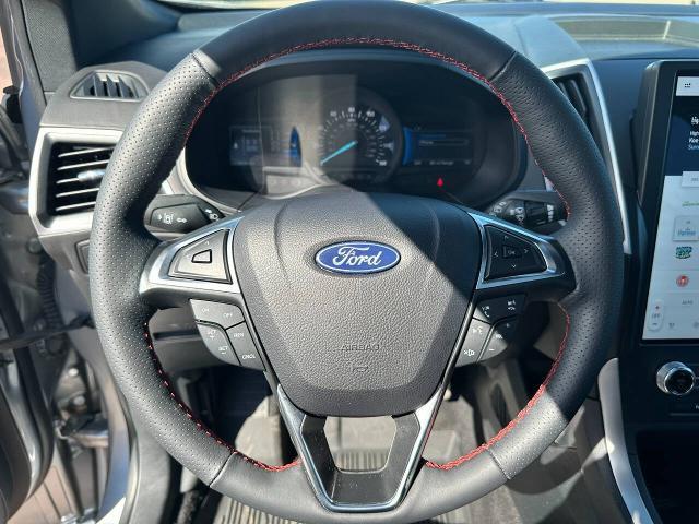 2024 Ford Edge - $37,900