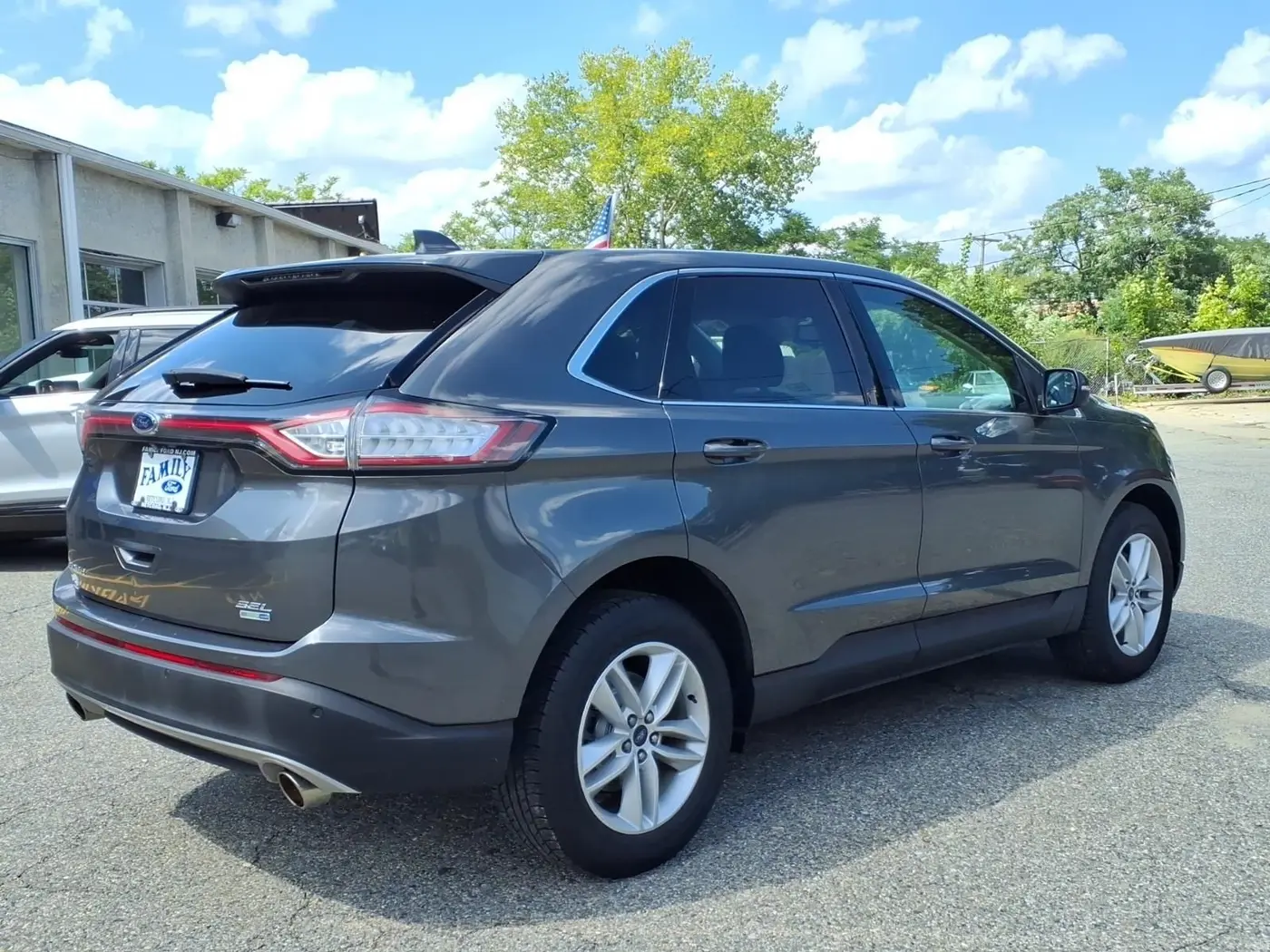 2017 Ford Edge - $14,336