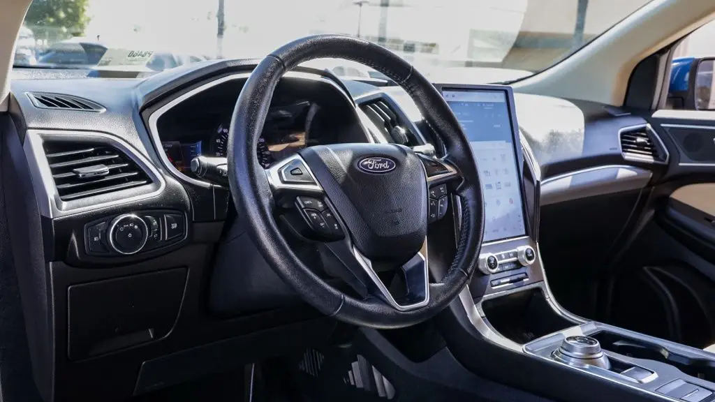 2021 Ford Edge SEL