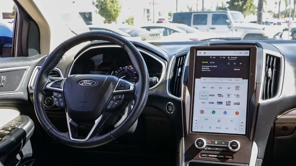 2021 Ford Edge SEL