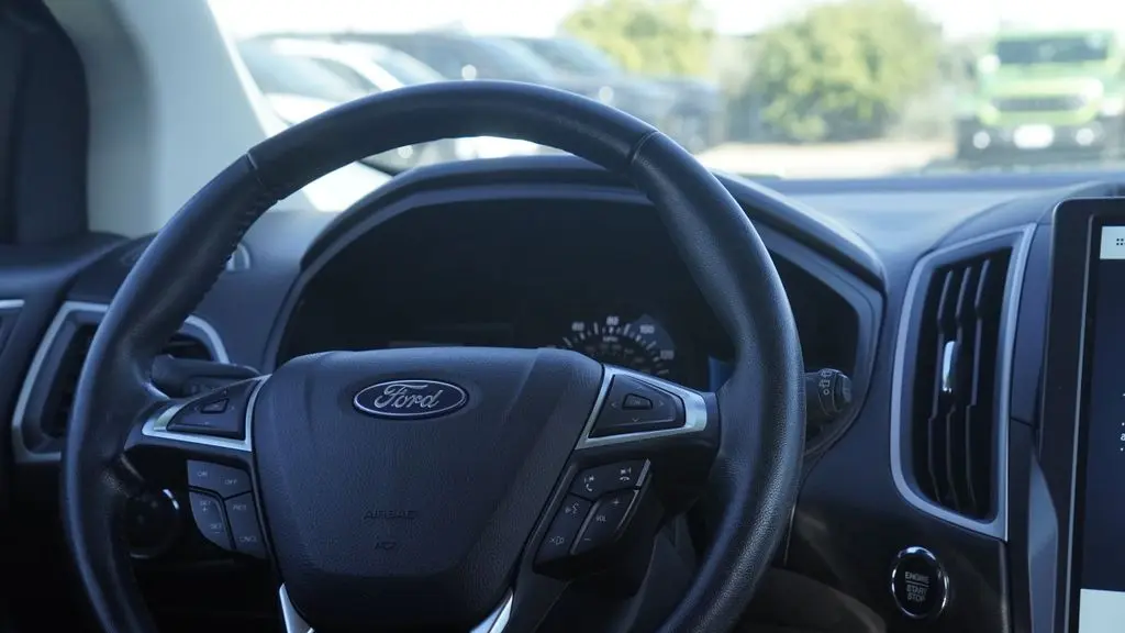 2023 Ford Edge SEL