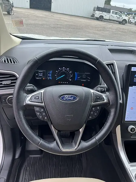 2023 Ford Edge - $28,998