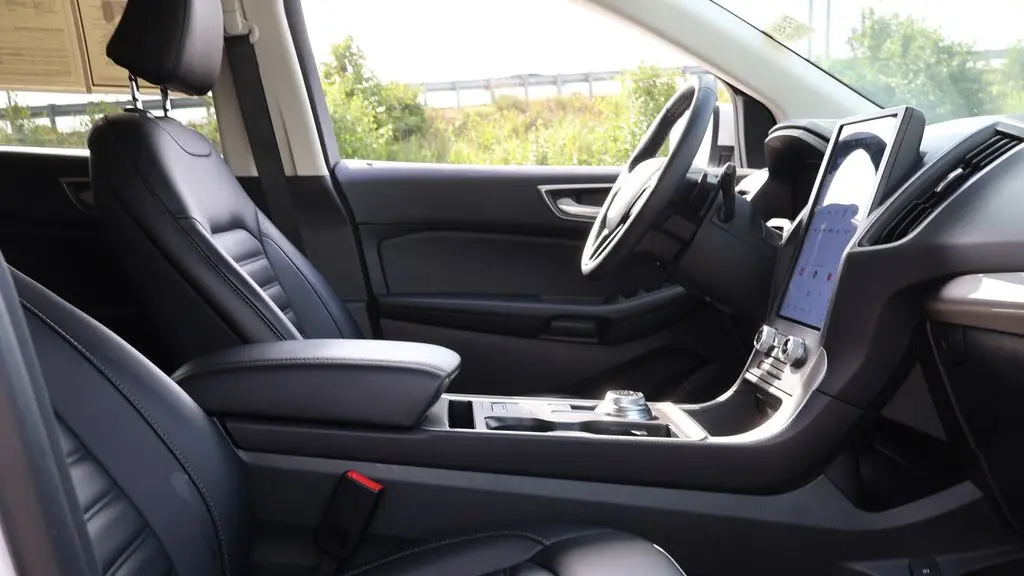 2024 Ford Edge ST-Line