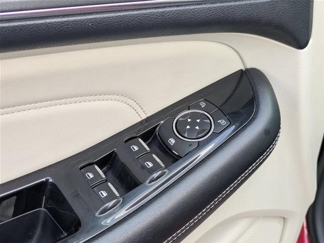 2016 Ford Edge - $16,995