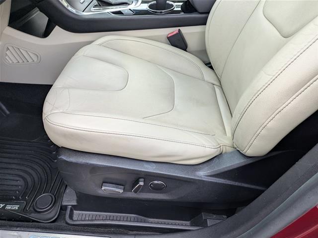 2016 Ford Edge - $16,995
