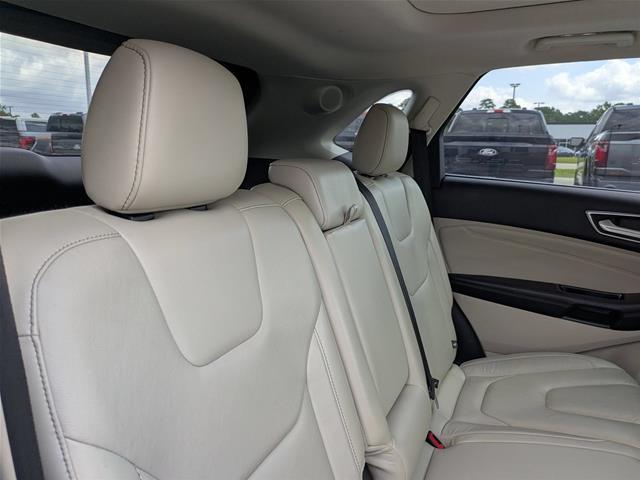 2016 Ford Edge - $16,995