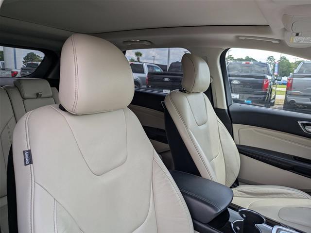 2016 Ford Edge - $16,995