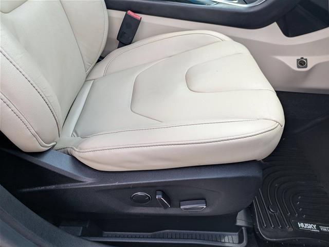 2016 Ford Edge - $16,995