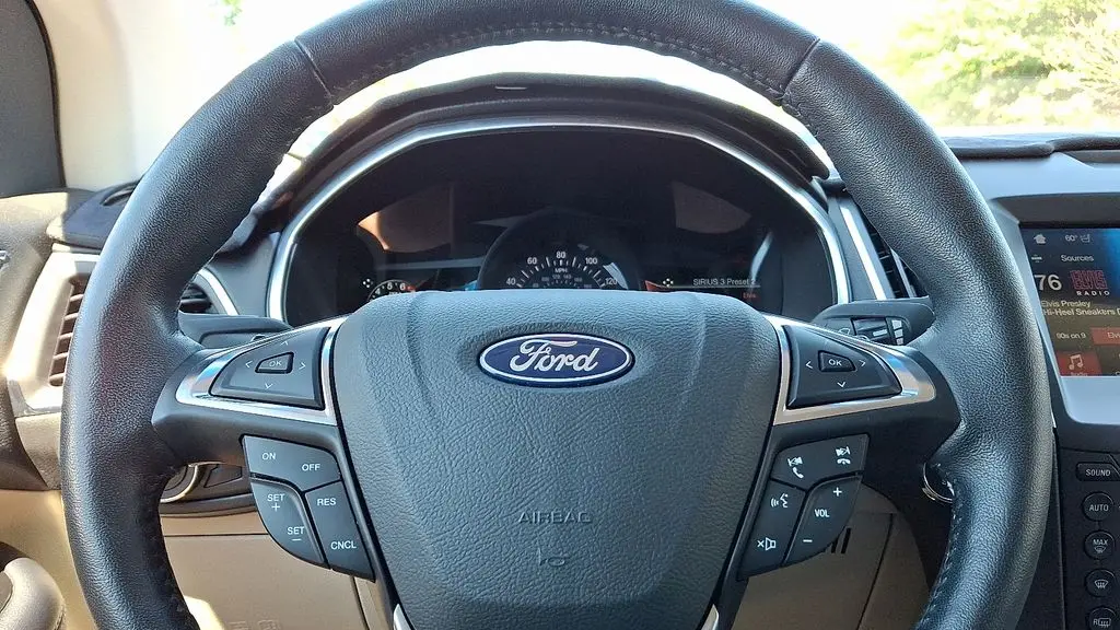 2018 Ford Edge Titanium