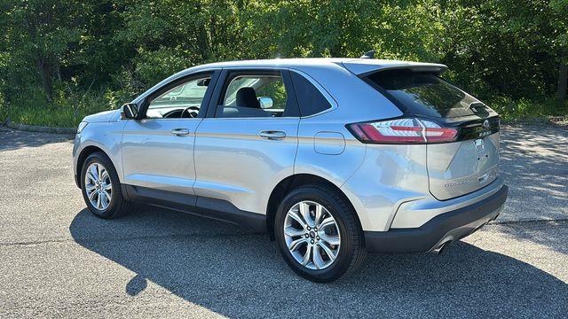 2021 Ford Edge Titanium