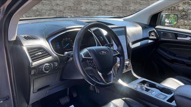 2021 Ford Edge Titanium