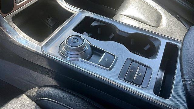 2021 Ford Edge Titanium