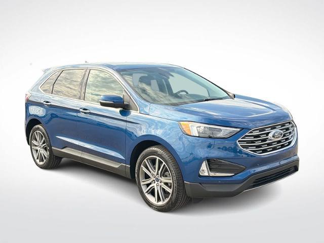 2022 Ford Edge Titanium — photo 1 of 24